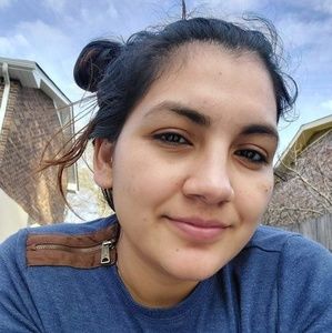 Meet your Posher, Damaris